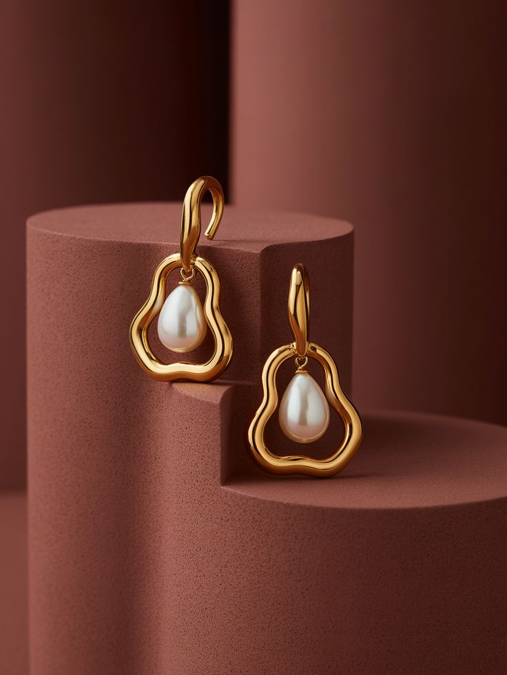 Dewdrop Diamond Pendant