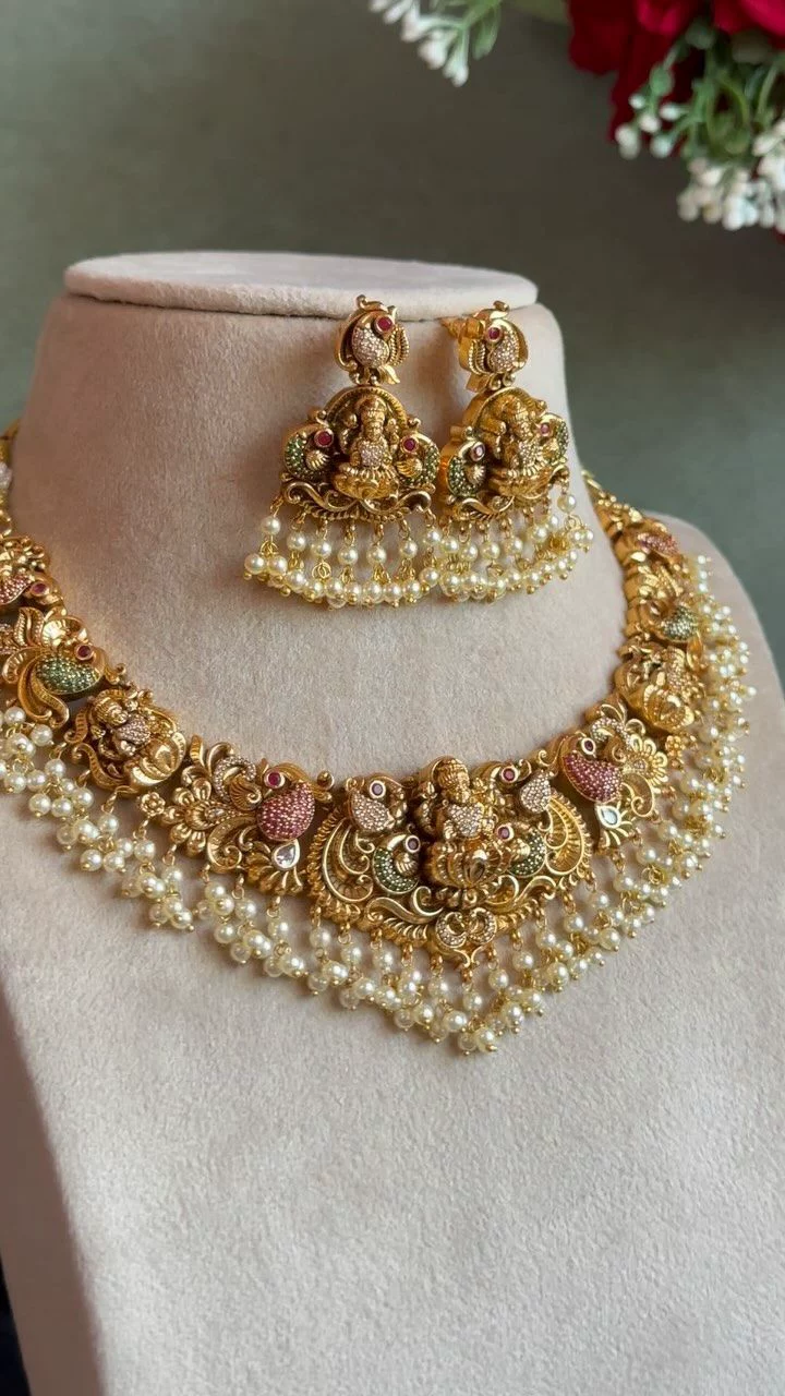 Monday Muse Necklace