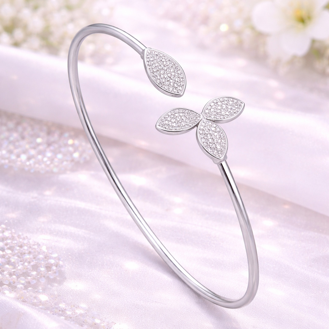Triple Leaf Dimond - Cut Bangle