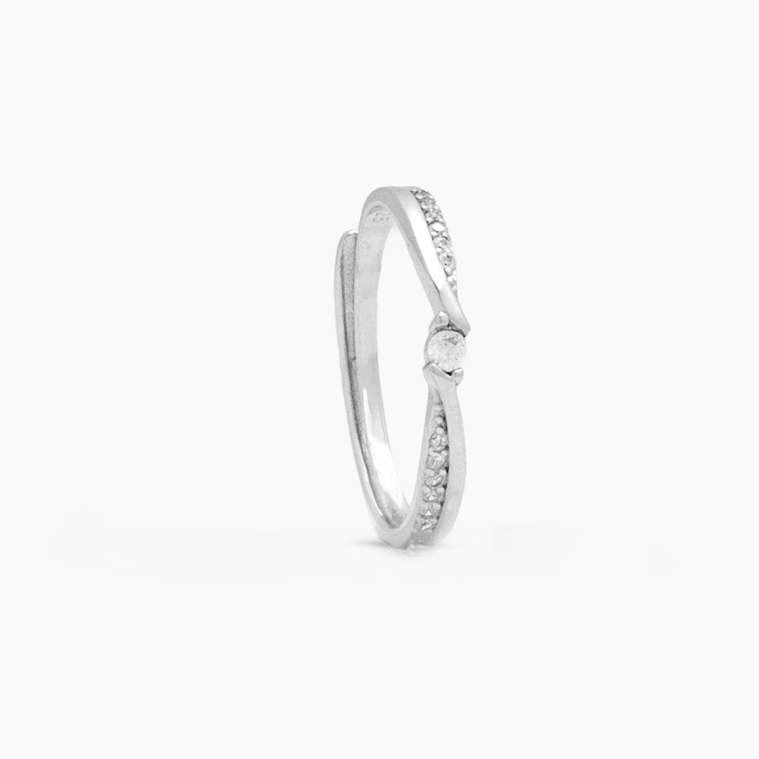 Twisted Solitaire Wave Ring
