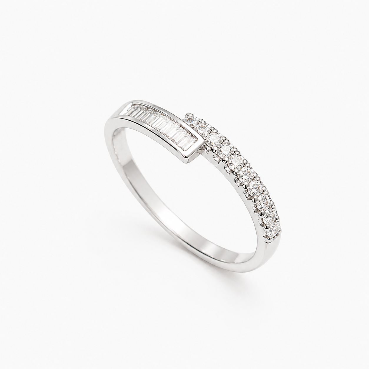 Baguette & Round Duo Ring