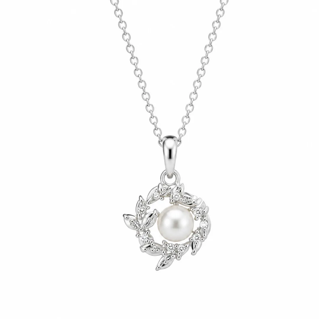 Pearl Wreath Pendant Necklace