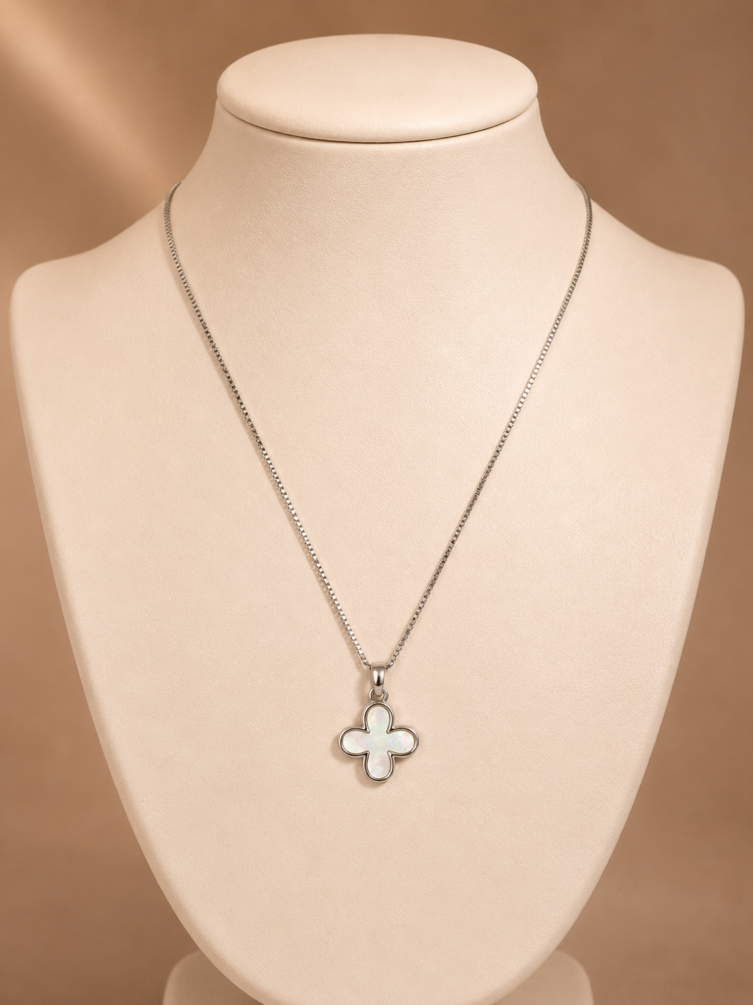 Clover Pearl Pendant