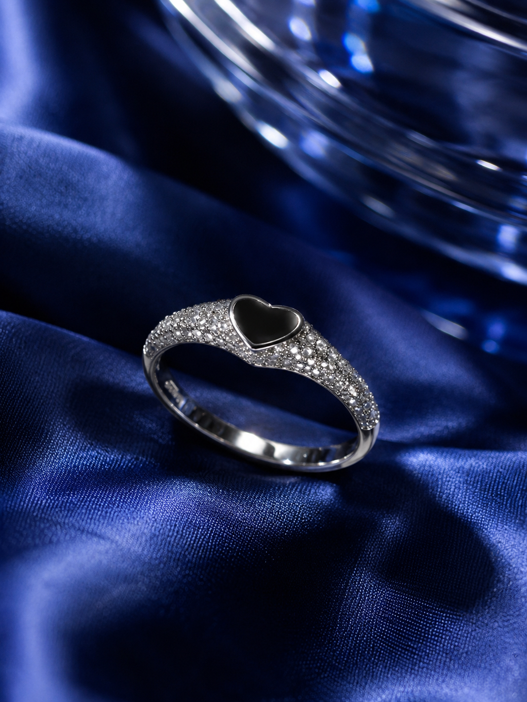 Onyx Heart Pavé Dome Ring